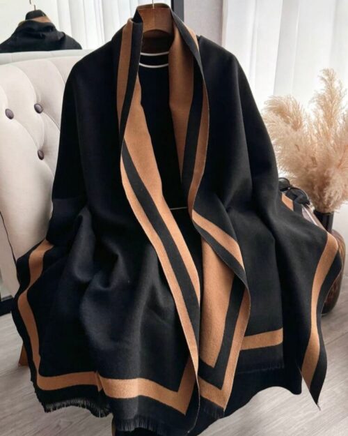 Signature Reversible Black-Tan Border Wrap